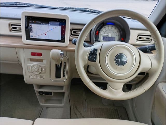 Car thumbnail 4