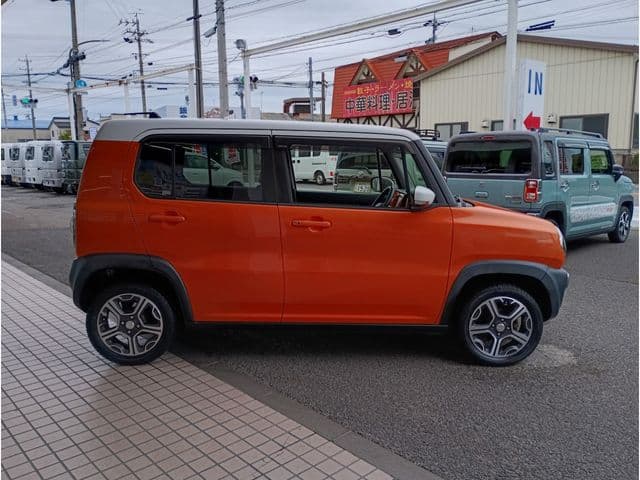 Car thumbnail 4