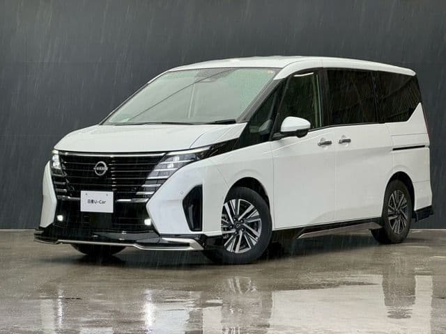 NISSAN