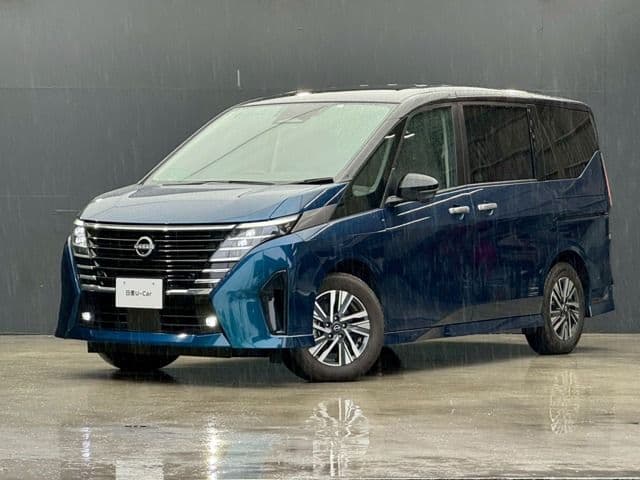 NISSAN