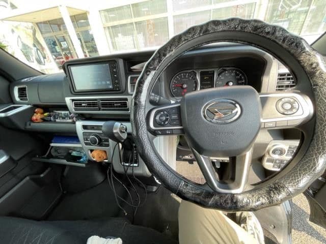 Car thumbnail 2