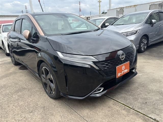 NISSAN
