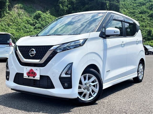 NISSAN