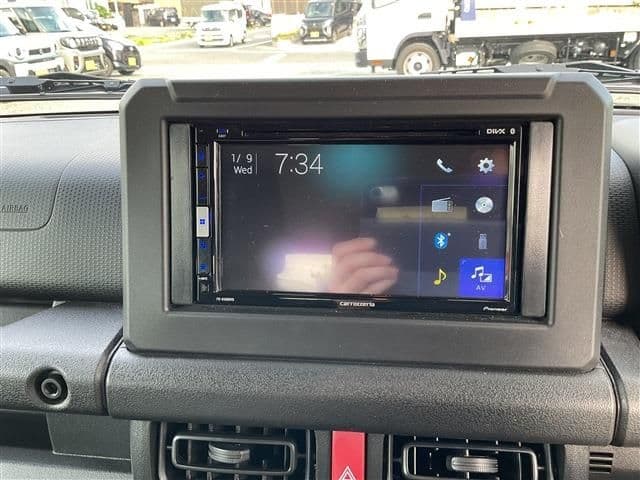 Car thumbnail 3