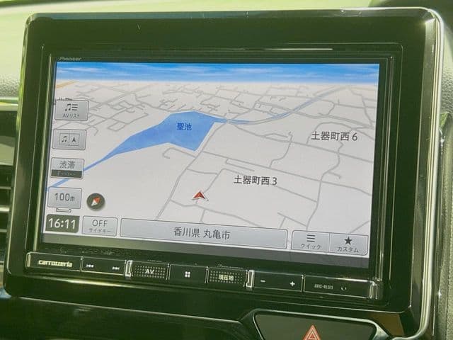 Car thumbnail 3