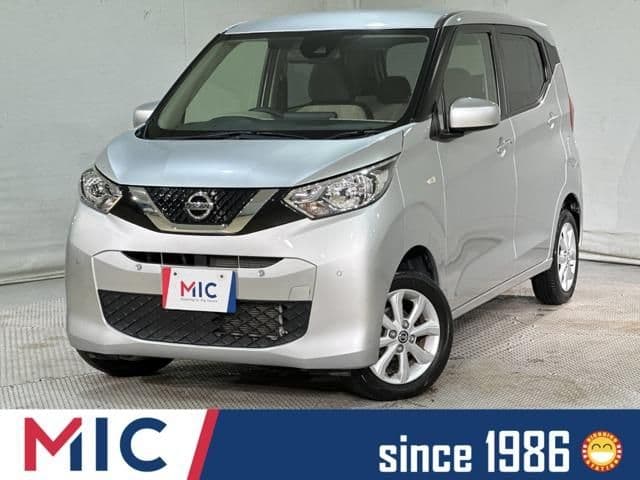 NISSAN