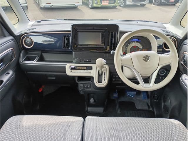 Car thumbnail 3