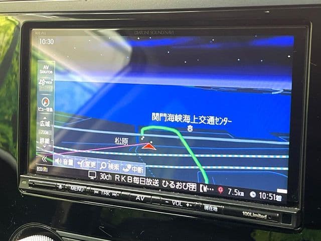 Car thumbnail 4