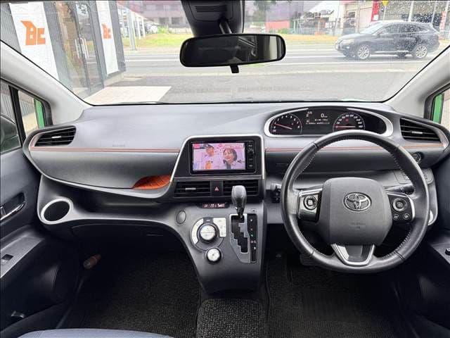 Car thumbnail 2