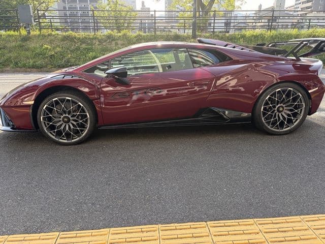 Car thumbnail 3