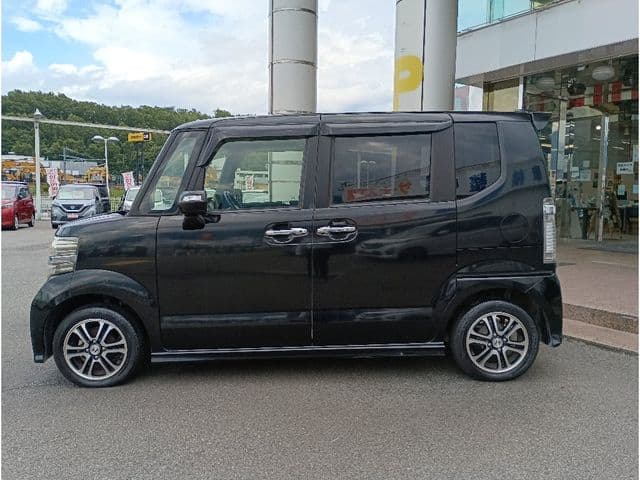 Car thumbnail 4