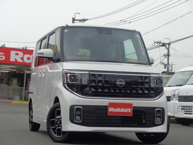 NISSAN