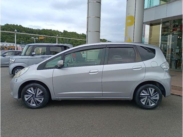 Car thumbnail 4