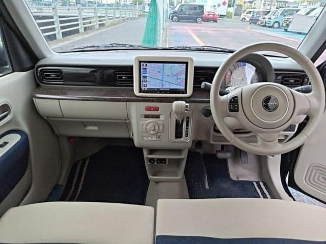 Car thumbnail 3
