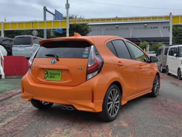 Car thumbnail 2