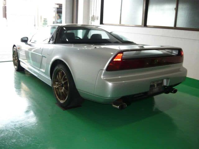 Car thumbnail 3