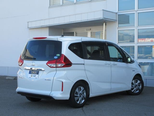 Car thumbnail 3