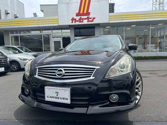 NISSAN