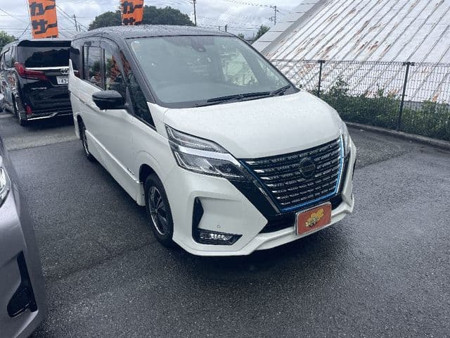 NISSAN