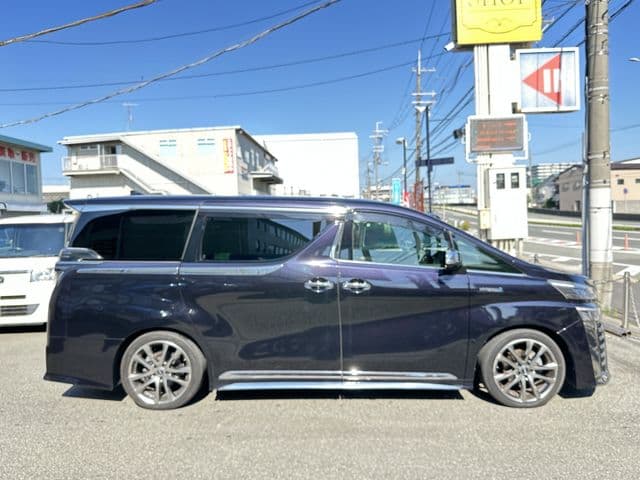 Car thumbnail 3