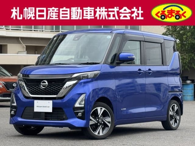 NISSAN
