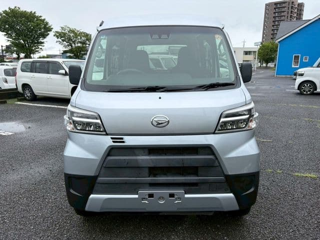 Car thumbnail 4