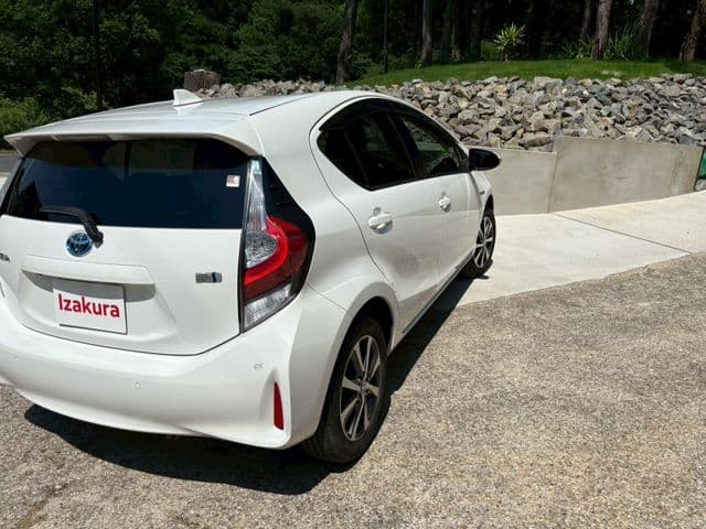 Car thumbnail 2