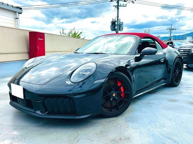 PORSCHE