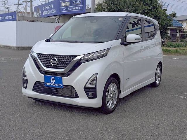 NISSAN