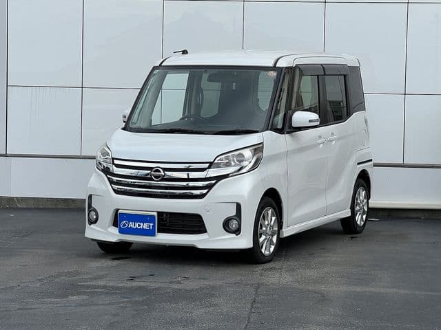NISSAN