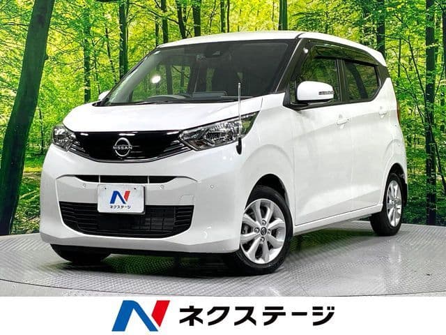 NISSAN