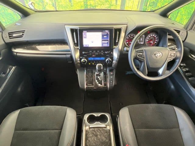 Car thumbnail 3