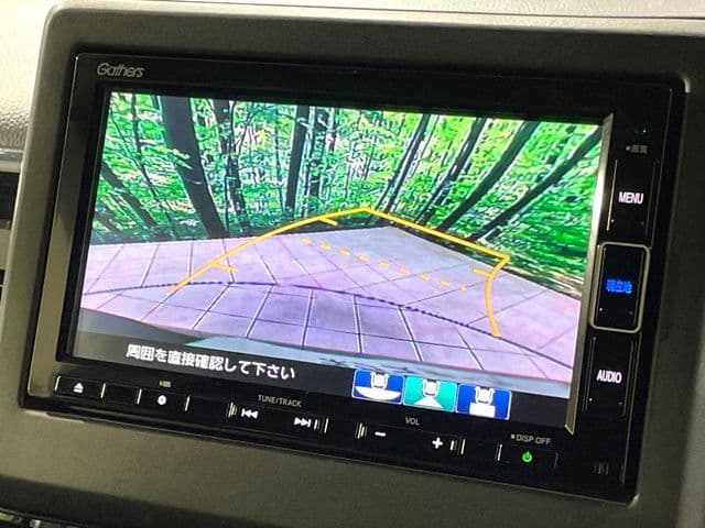 Car thumbnail 4
