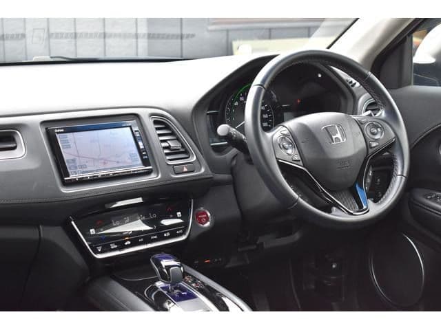 Car thumbnail 3