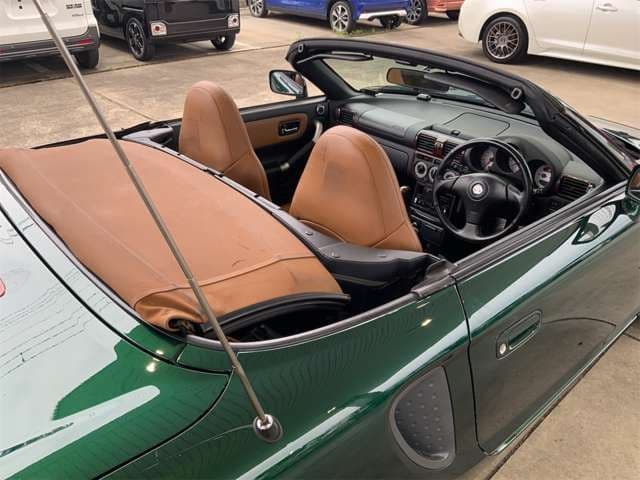 Car thumbnail 3