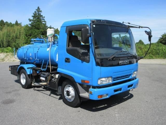 ISUZU
