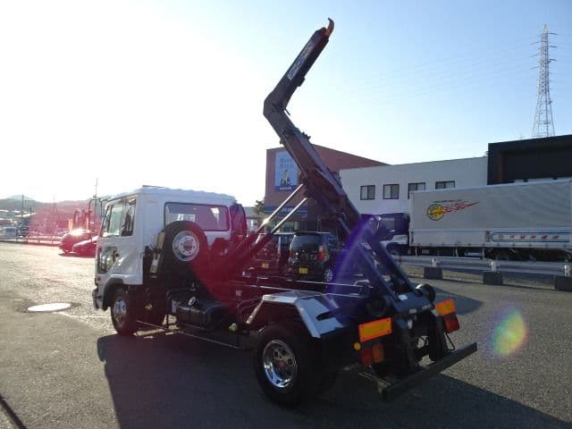 Car thumbnail 3