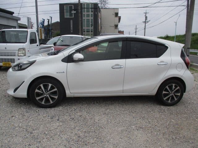 Car thumbnail 4