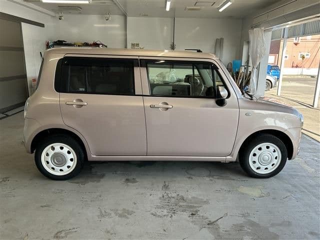 Car thumbnail 4