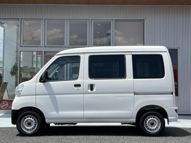 Car thumbnail 4