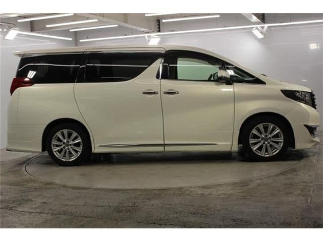 Car thumbnail 4
