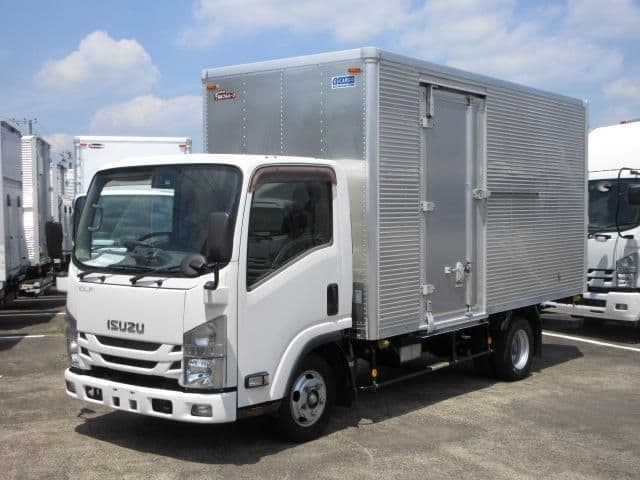 ISUZU