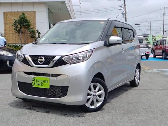 NISSAN
