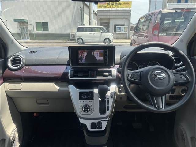 Car thumbnail 3