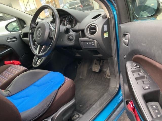 Car thumbnail 4