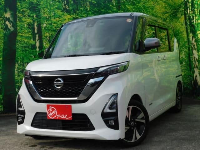 NISSAN