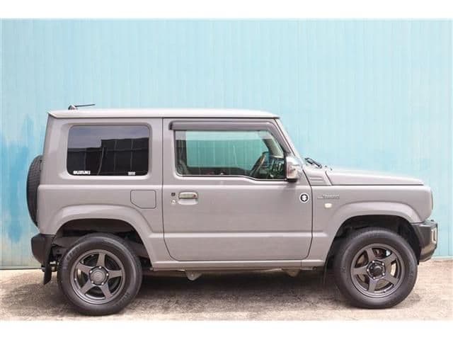Car thumbnail 4