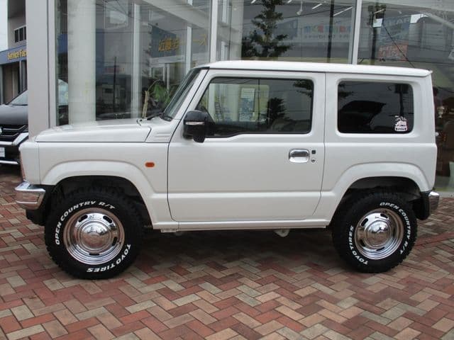 Car thumbnail 3