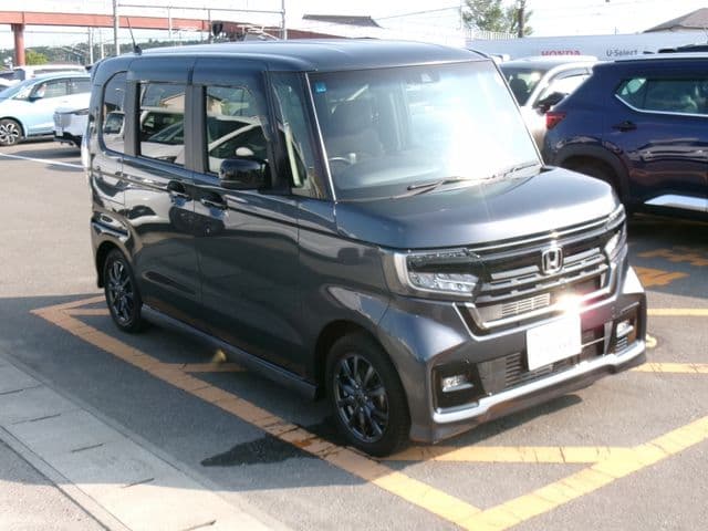 Car thumbnail 3