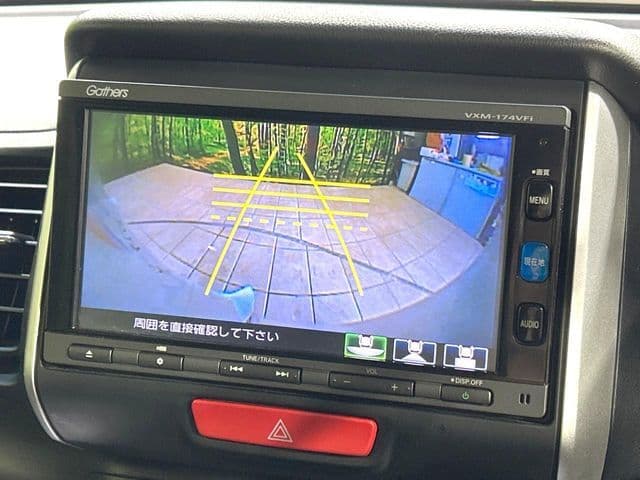 Car thumbnail 3
